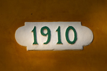 1910