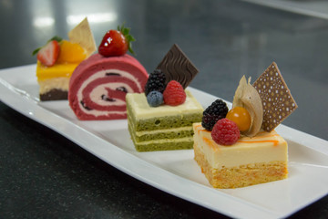 A mini cak
