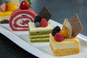A mini cak