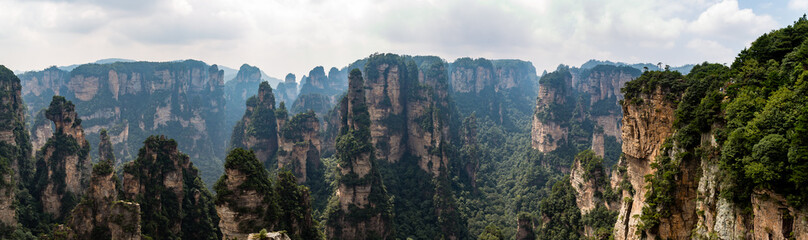 Fototapeta na wymiar Panoramic view from Mi Hun Platform in Yuanjiajie area in the Wulingyuan National Park, Zhangjiajie, Hunan, China. Wulingyuan National park was the inspiration for the movie Avatar