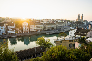Obraz premium Sonnenaufgang über Zürich