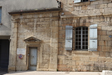 Naklejka na ściany i meble Village de Saint Amour dans le Jura - Anciennes prisons royales créées au 17 ème siècle sous le roi Louis XIV
