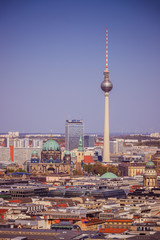 Fototapeta premium Panoramę Berlina z katedrą i wieżą telewizyjną, Niemcy