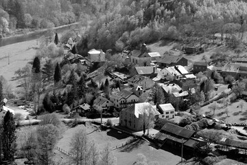 Un village dans une vallée belge