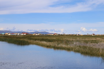 ウロス島　チチカカ湖