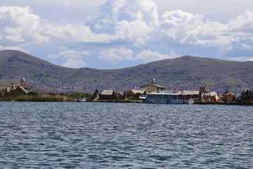 Fototapeta premium ウロス島 チチカカ湖
