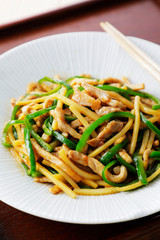 チンジャオロース　青椒肉絲　Chinese stir-fry containing green peppers and meat