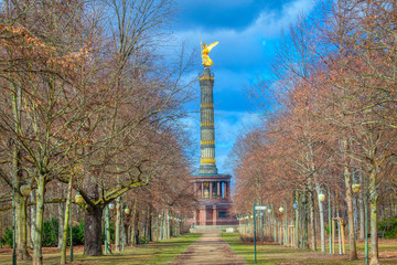 Obraz premium view of Victory Column and park in Berlin 