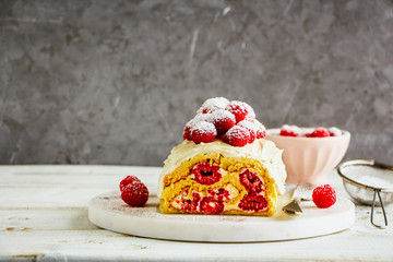 Delicious Raspberry Cake