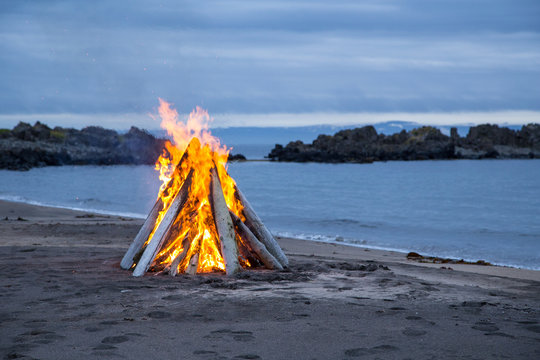 Lagerfeuer am Strand