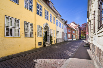 Altstadt Lüneburg Görgesstrasse entzerrt sonnig