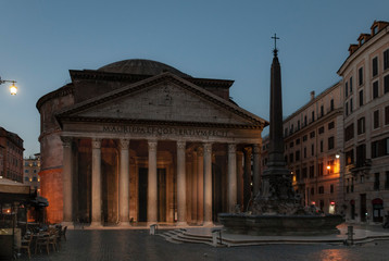 Fototapeta na wymiar View of Pantheon in Rome