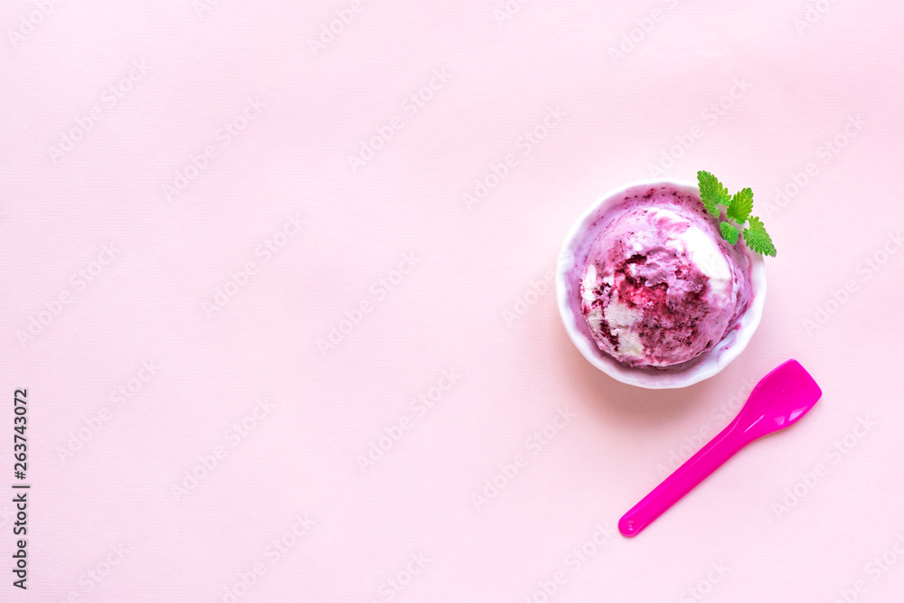 Sticker pink ice cream scoop