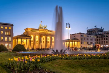 Tuinposter Brandenburger Tor am Pariser Platz in Berlin, Deutschland © eyetronic