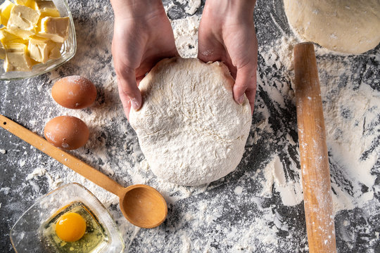Dough images browse 1 319 055 stock photos vectors and video
