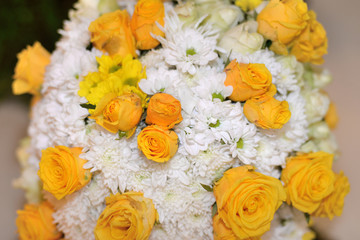 bouquet of yellow roses