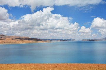 Great lakes of Tibet. Lake Rakshas Tal (Langa-TSO) in summer in cloudy day