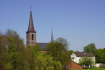 Fototapeta na wymiar Evangelische Kirche in Walsum Aldenrade