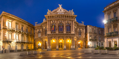 Obraz premium Theater Massimo Bellini, Catania, Sicily, Italy