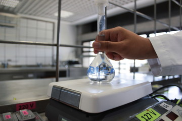 Análisis químico/Chemical analysis 