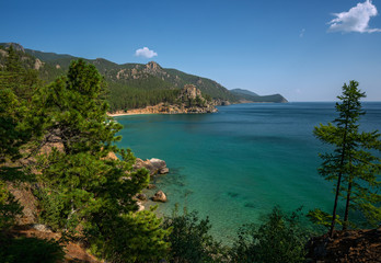 Fototapeta na wymiar A small sandy bay on Lake Baikal