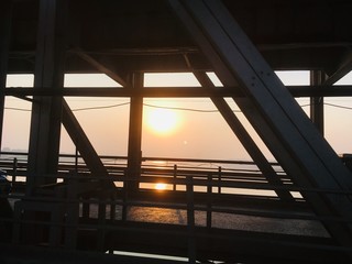 Fototapeta na wymiar Sunset bridge view : on bridge view 