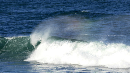 波　オフショア　スプレー　虹