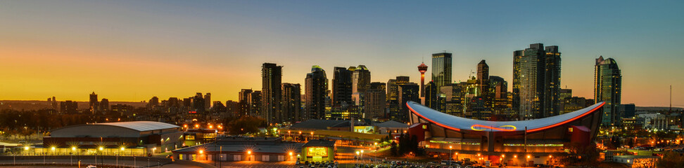 Panorama view Downtown Calgary skyline,Alberta,Canada - obrazy, fototapety, plakaty