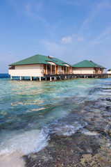 Wasserbungalows Malediveninsel Embudu, Maledivem
