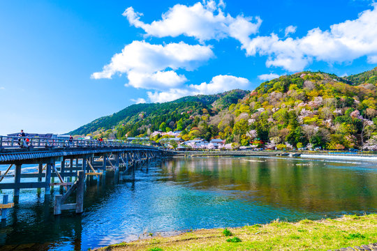 渡月橋 の画像 3 357 件の Stock 写真 ベクターおよびビデオ Adobe Stock