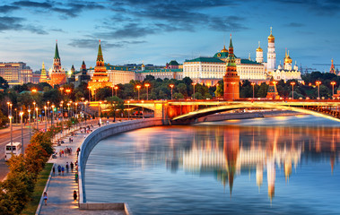 Moscow Kremlin at night, Russia with river - obrazy, fototapety, plakaty