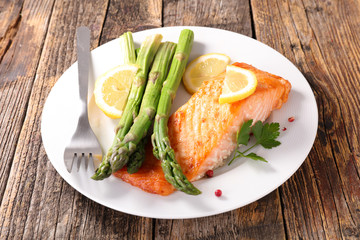grilled salmon fillet and asparagus