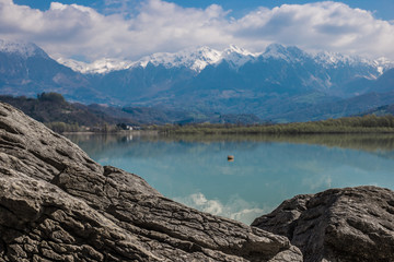 Obraz premium Lake in the mountain