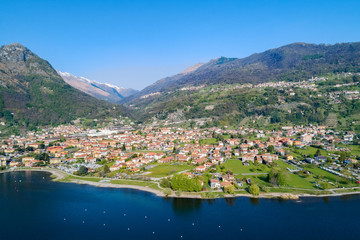 Fototapeta na wymiar Lago di Como (IT) - Vista aerea panoramica di Dongo e paesi limitrofi