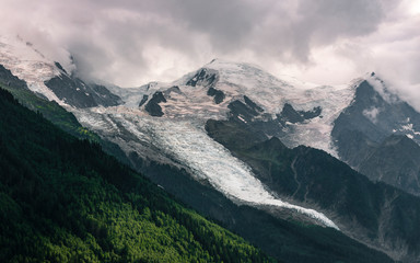 Glacier des Bossons dans les Alpes française