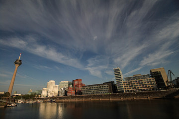 Düsseldorf; kai am Medienhafen