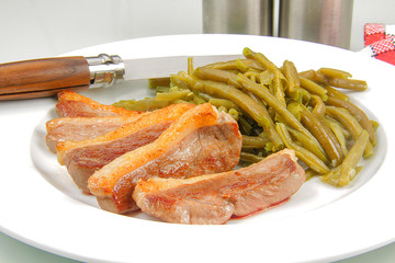 magret de canard et haricots verts