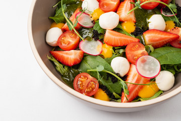 salad with strawberries and mozzarella