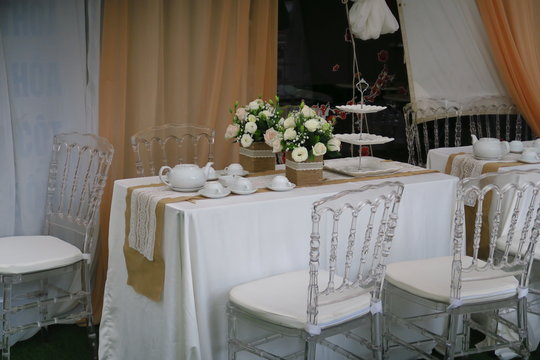 Table mise pour un mariage