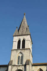Fototapeta na wymiar Autre clocher de la ville d'Orthez dans les Pyrénées Atlantique