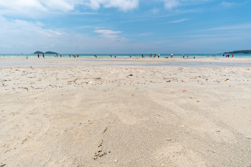 Fototapeta na wymiar White sand beach in Sattahip