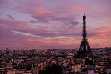 Fototapeta na wymiar Eiffel Tower during Sunset