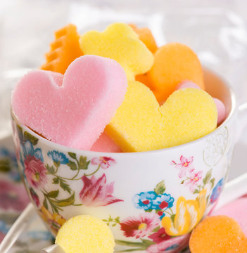 A&ccedil;&uacute;car confeitado em forma de cora&ccedil;&atilde;o