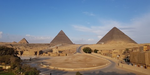 Fototapeta na wymiar Pyramid de gizh