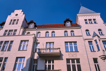 Fototapeta na wymiar Turret and facade Art Nouveau building in Poznan..