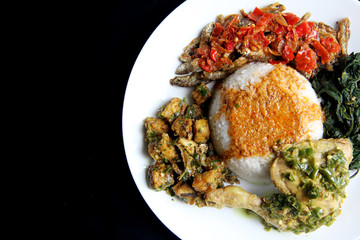 Padang Rice with Green Chilli Chicken - Nasi Padang 