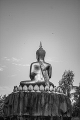 The statue of the god of buddhism