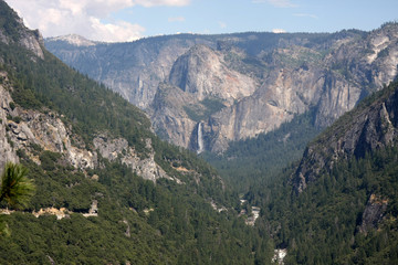 View into the Yosemite Valley