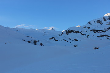 alpinisme hivernal dans les Alpes