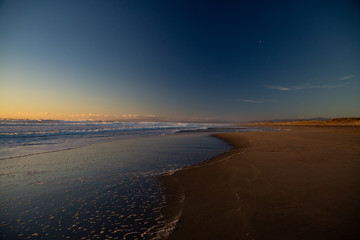 Obraz premium Moss Landing beach California sunset